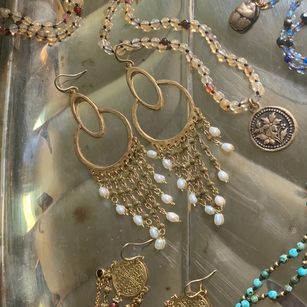 Handmade pearl duster earrings - Picture 4 of 9